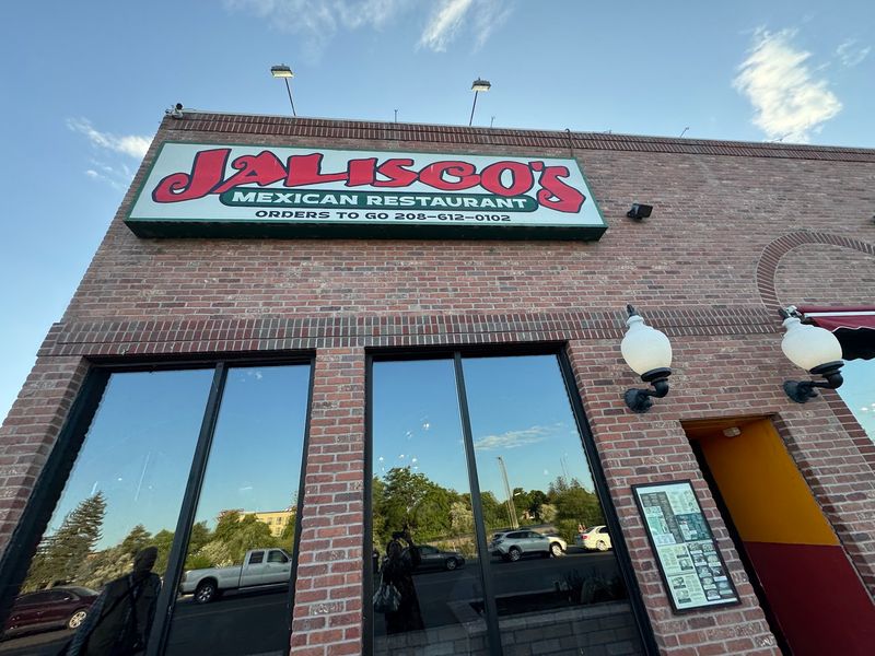 We Ranked The 8 Best Old-School Mexican Restaurants In Idaho Where Families Have Ordered The Same Combo Plate For Decades - Decor Hint Jalisco's Mexican Restaurant, Idaho Falls, ID