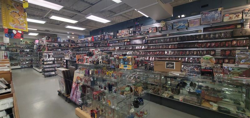 The Card Counter Where Magic And Pokemon Live