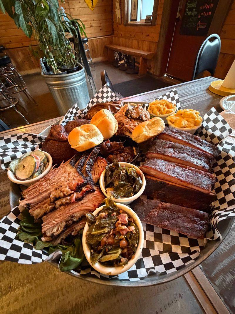 A Sherman Avenue Smokehouse Worth Pulling Over For