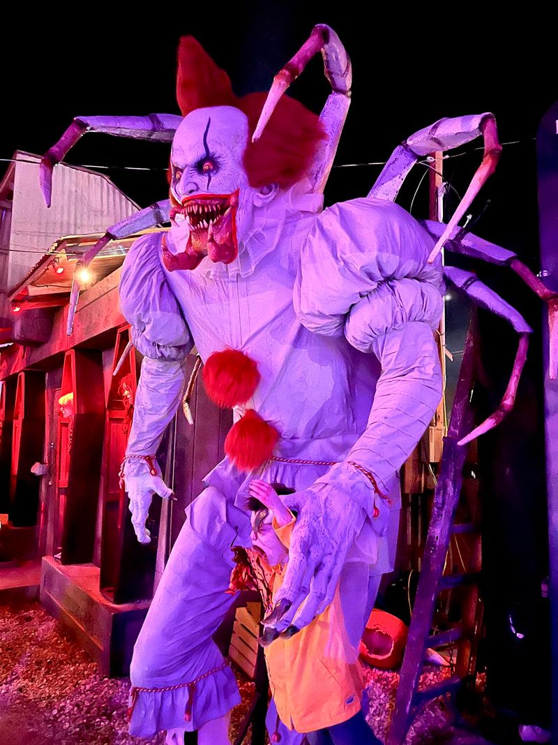 Mazes With Wildly Different Nightmares