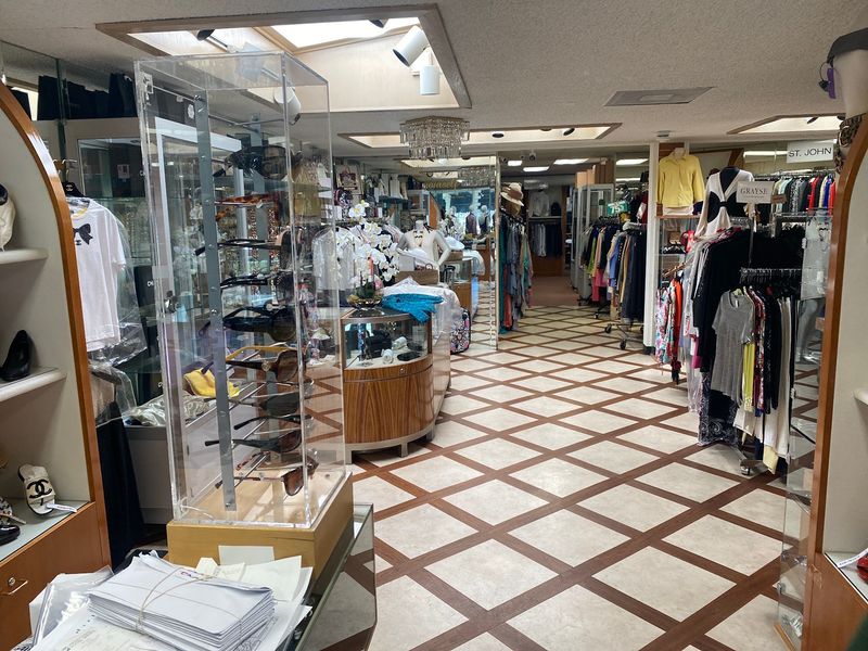 Bellissima Consignment Boutique, Corona del Mar