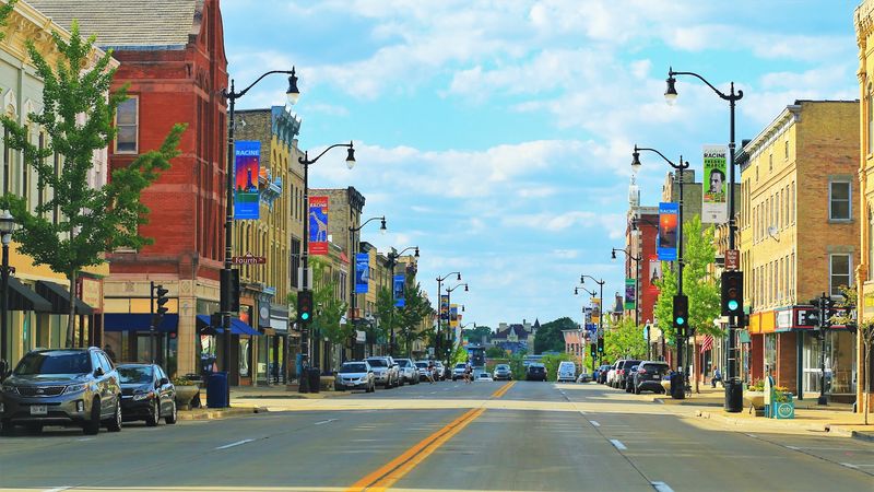 Downtown Racine & Lakefront