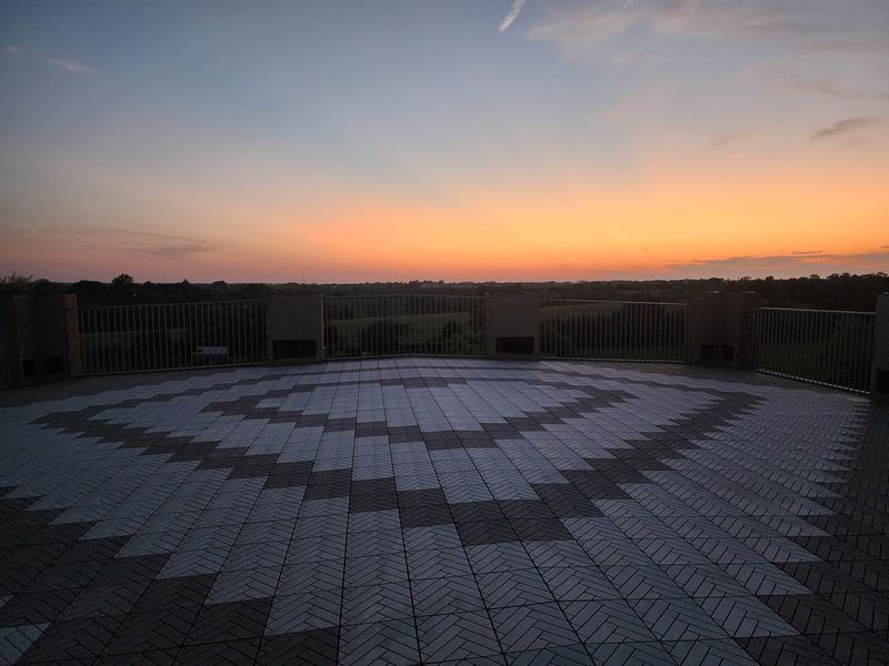 Rooftop Decks Above the Prairie