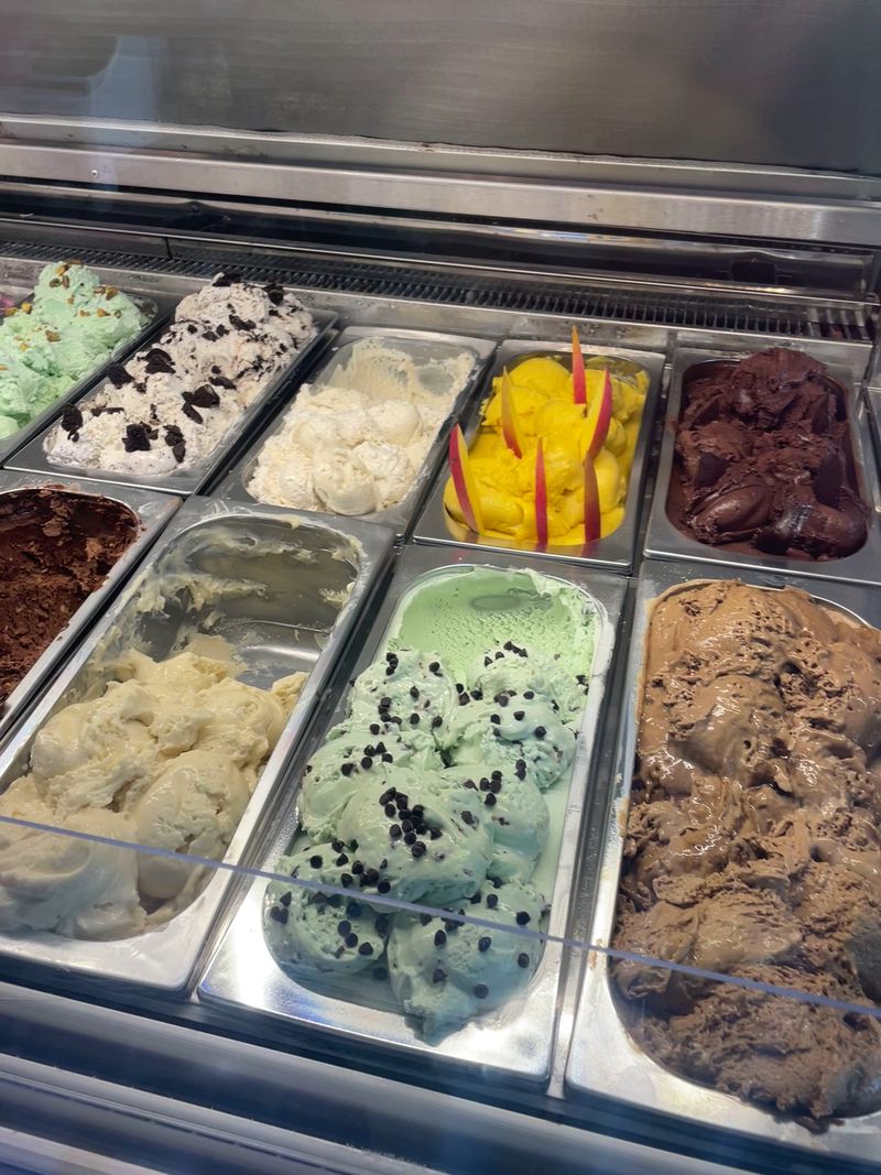 This Georgia Italian Bakery Serves Fresh Bread, Roman-Style Pizza, And ...
