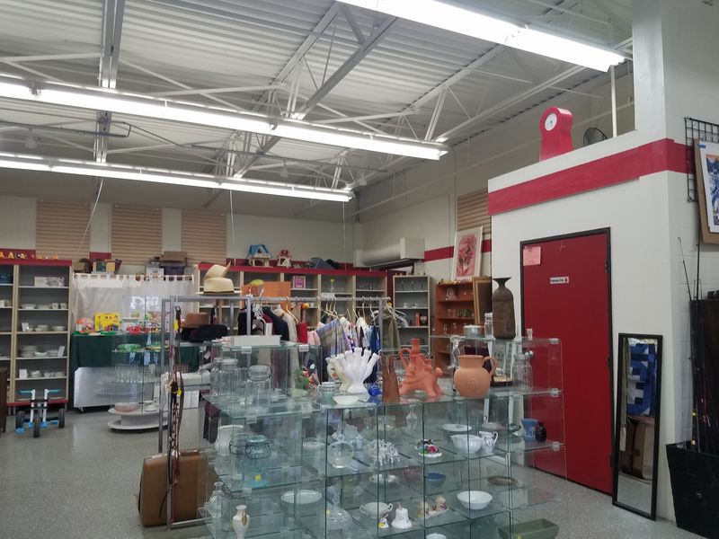 This 22,000-Square-Foot Thrift Store In Michigan Is A Treasure Hunt Of Vintage Finds And Surprises - Decor Hint The Showcase Room Sparkles