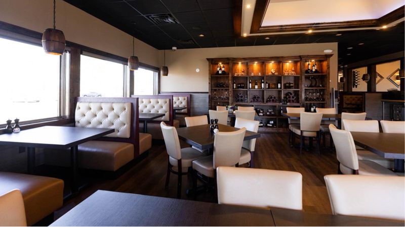 Surf & Turf Bar & Grill, Milford 