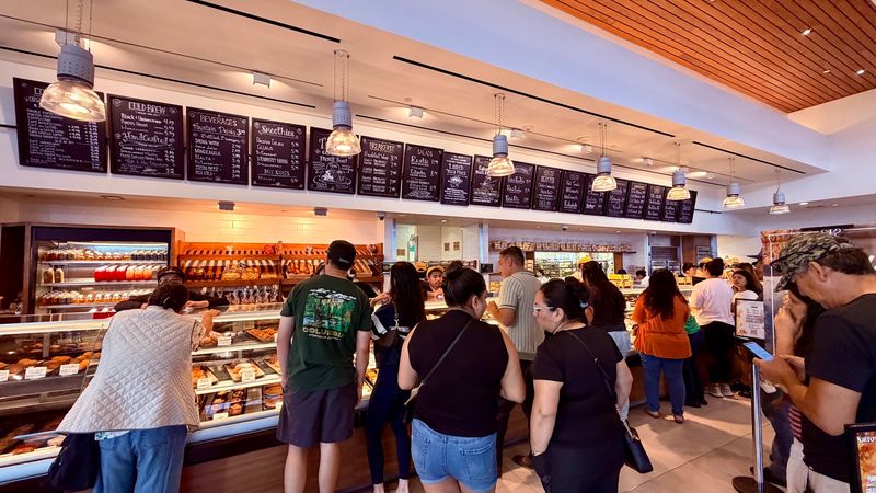 Porto's Bakery and Cafe, Downey