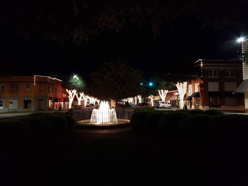 This North Carolina Town Turns Its Downtown Into A Free Christmas Wonderland With Over One Million Lights - Decor Hint Thanksgiving Night Is When The Magic Flips On