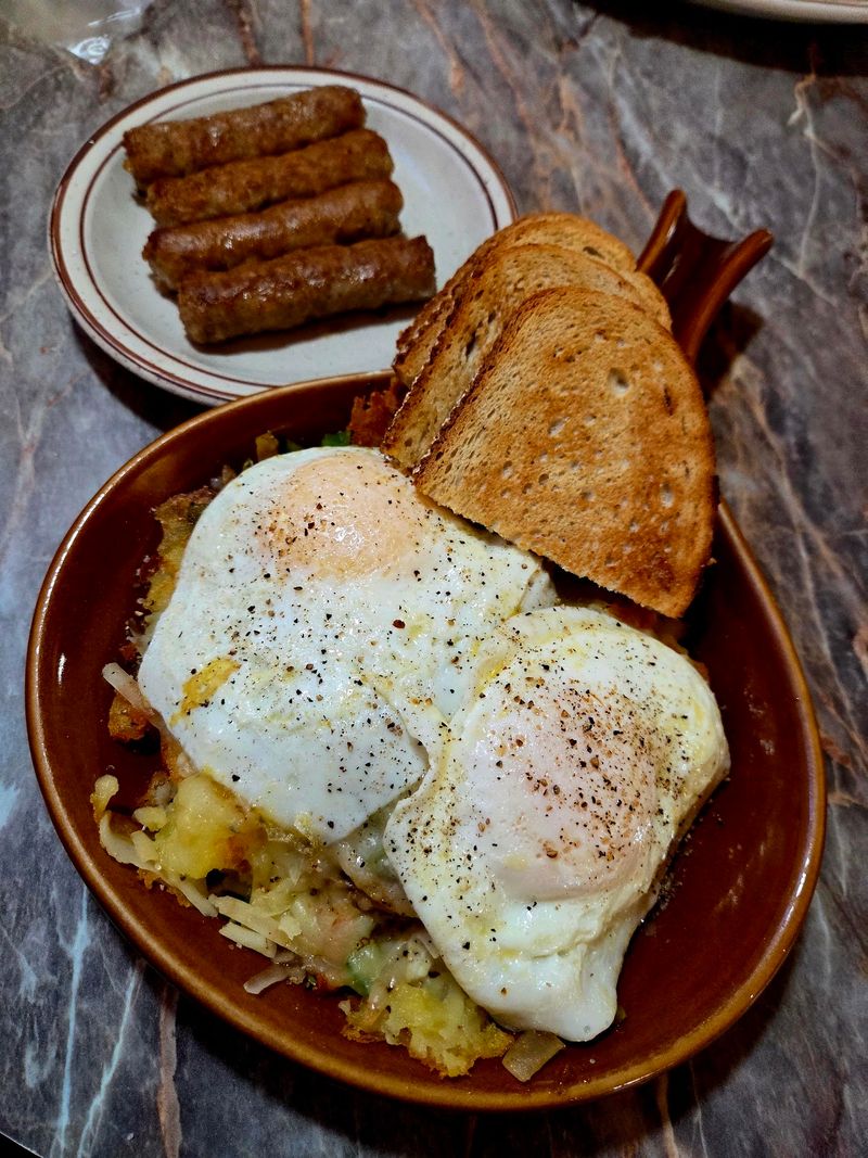 This Small-Town Pennsylvania Diner Serves Chicken Fried Steak With Sausage Gravy Worth The Drive - Decor Hint Breakfast Plates Beyond The Steak