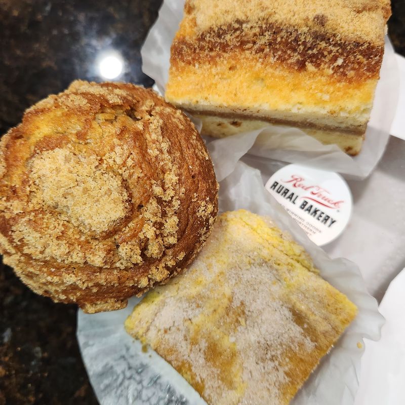 Cakes That Change With The Calendar Keep Things Exciting
