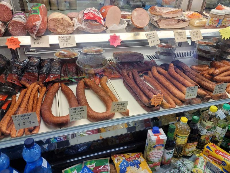 The Secret Polish Deli In Connecticut Tourists Never Notice - Decor Hint Holiday Tables Across State Start Right Here