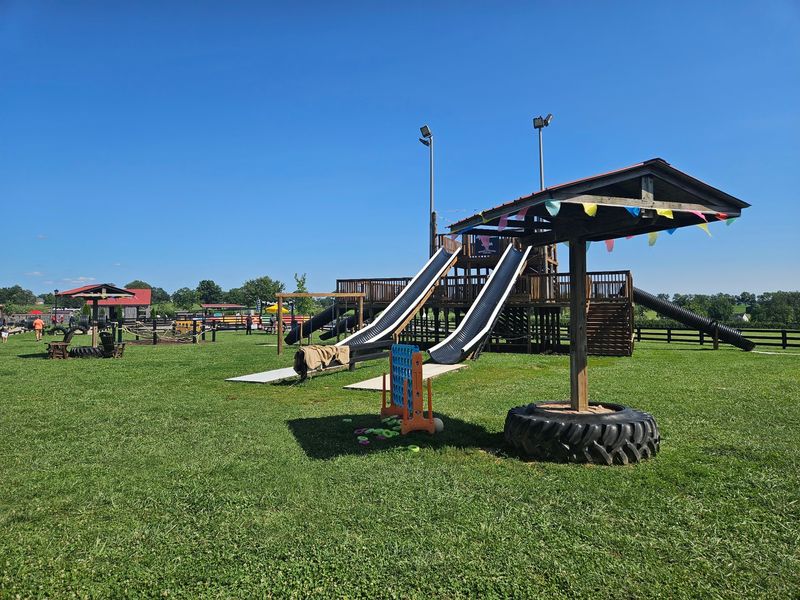 This Kentucky Apple Orchard Was Named The Best Place In The State To Go Apple Picking - Decor Hint Apple Cannons And A Mega Slide Make Farm Fun Legendary