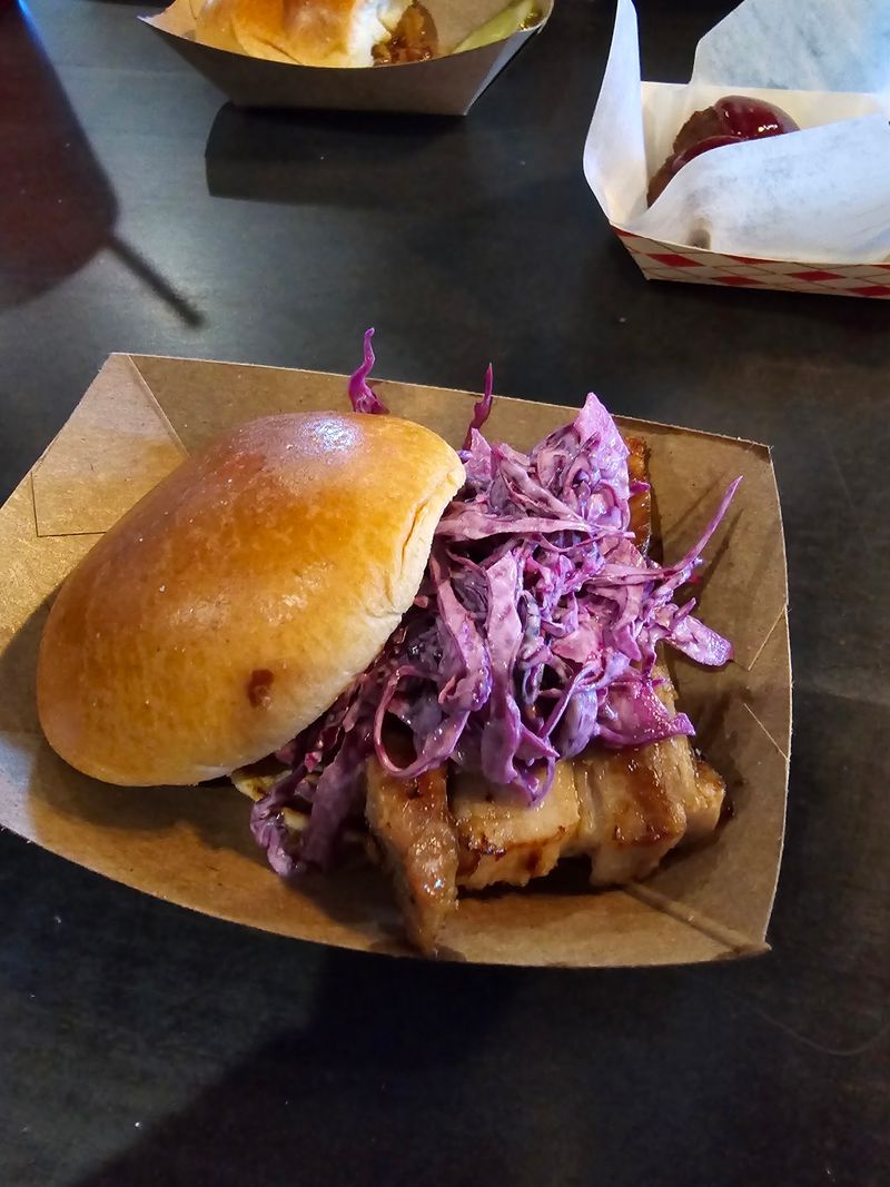 Yelp Named This Kentucky Spot The Top Cheeseburger Joint In The State, And One Bite Explains Why - Decor Hint A Family Story Hides Behind That Friendly Name