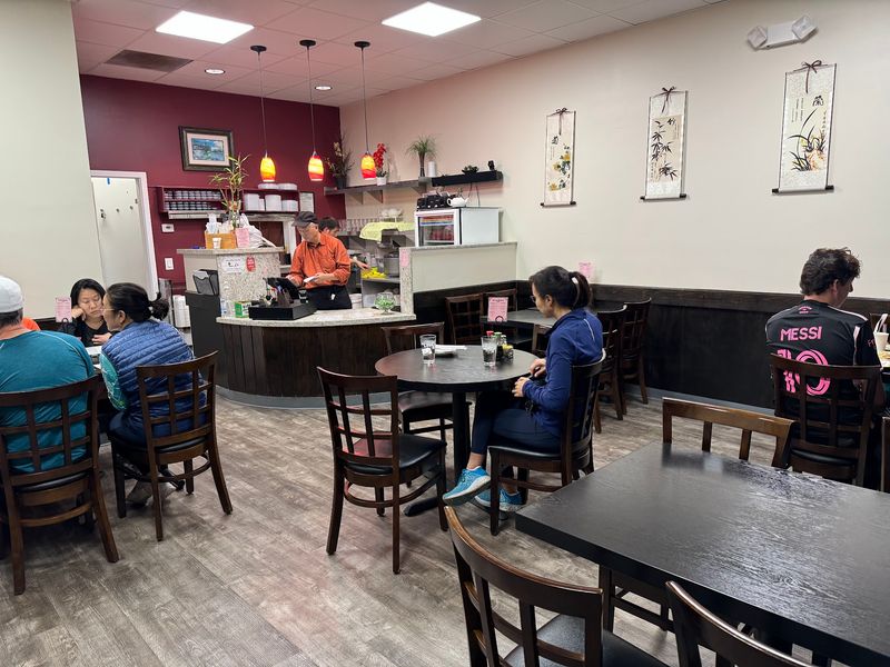 This Tiny California Restaurant Makes Its Dumplings Completely By Hand - Decor Hint Small Space, Cozy Feel