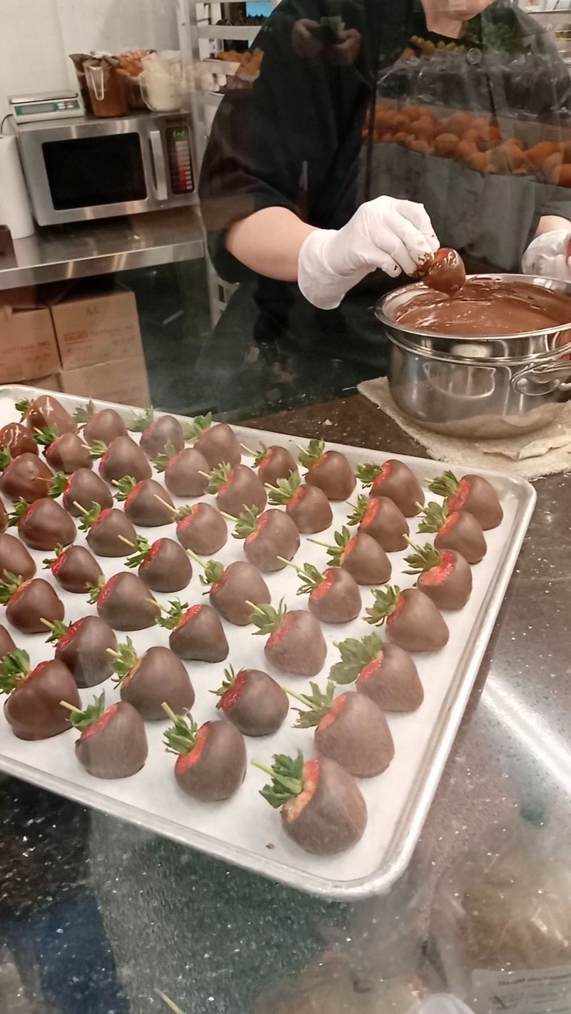 Why Holiday Bakers Stock Up On Bulk Spices And Candy At This Pennsylvania Farm Market - Decor Hint Candy That Might Hijack Your Whole Shopping List