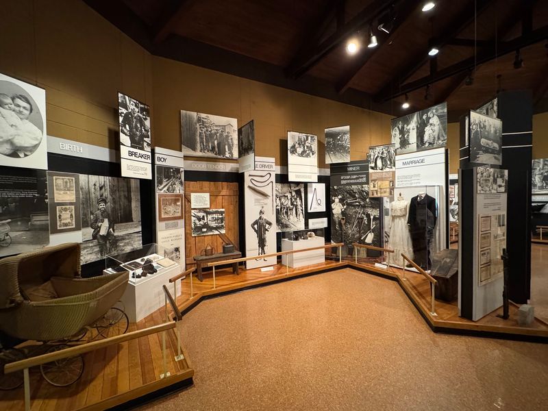 A Visitor Center That Sets The Scene Fast