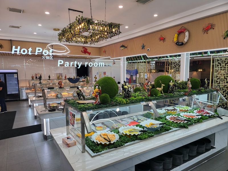 Umi Hotpot Sushi & Seafood Buffet, City of Industry