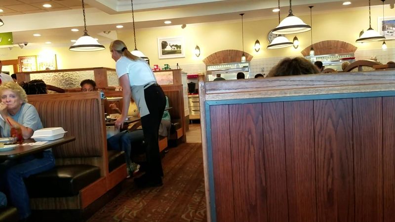 This Popular Homestyle Restaurant Chain Just Lost Its Only Charlotte, North Carolina Location - Decor Hint Understand What Happened When Employees Arrived To Find The Restaurant Shutting Down