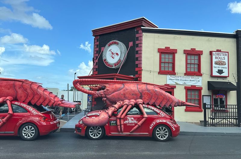 Once You Crack Into Its All-You-Can-Eat Lobster, This Orlando Buffet On International Drive Ruins Every Other Seafood Night - Decor Hint Timing, Parking, and the Two-Hour Game Plan