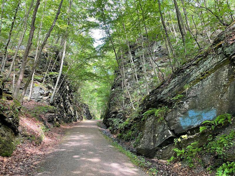 10 Hidden Connecticut State Parks Most Visitors Completely Miss - Decor Hint Bolton Notch State Park, Bolton