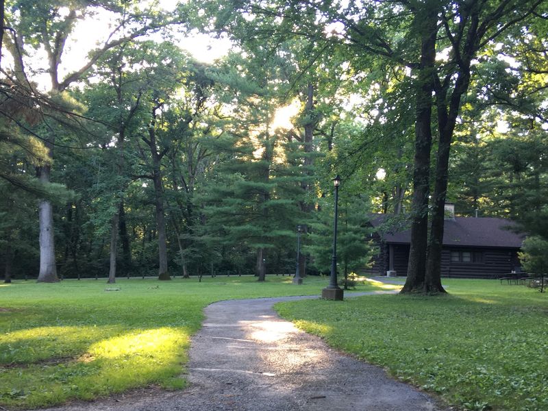 A 1930s Log Lodge Still Serves Up Homestyle Meals