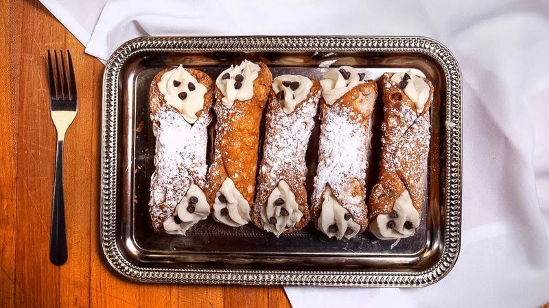 This Connecticut Italian Bakery Makes Pastries That Could Give Rome A Run For Its Money - Decor Hint Cannoli That Made It Onto Television
