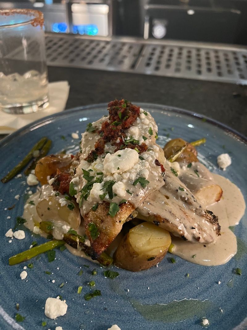 Try The Chicken Piccata That Diners Keep Calling Out