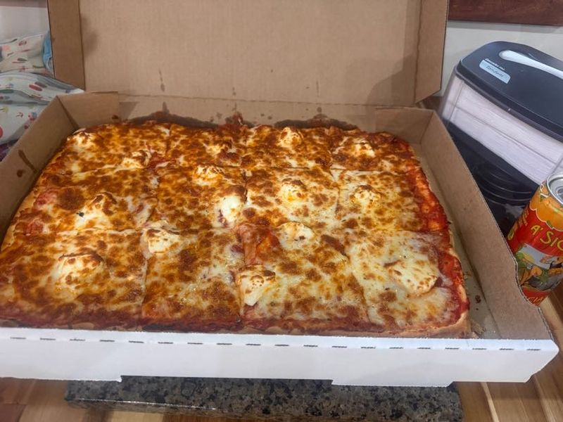 That Sauce, Those Toppings, And A Pie Called The Goudarouni