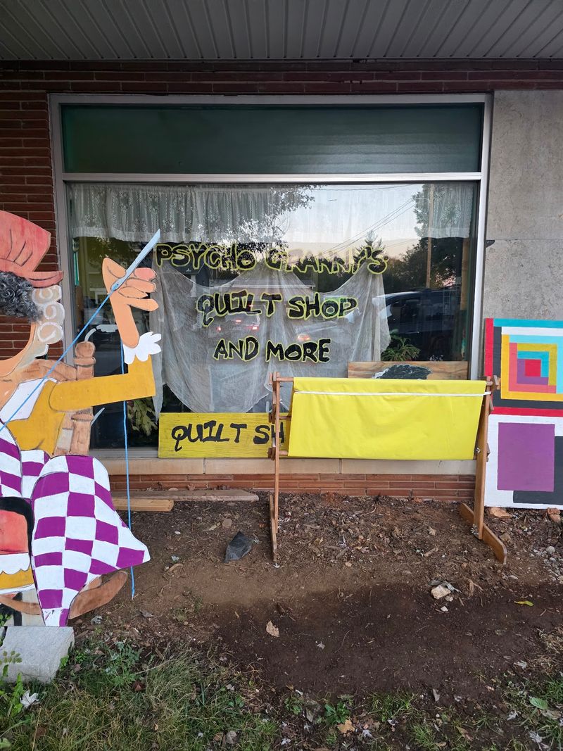 Psycho Granny's Quilt Shop