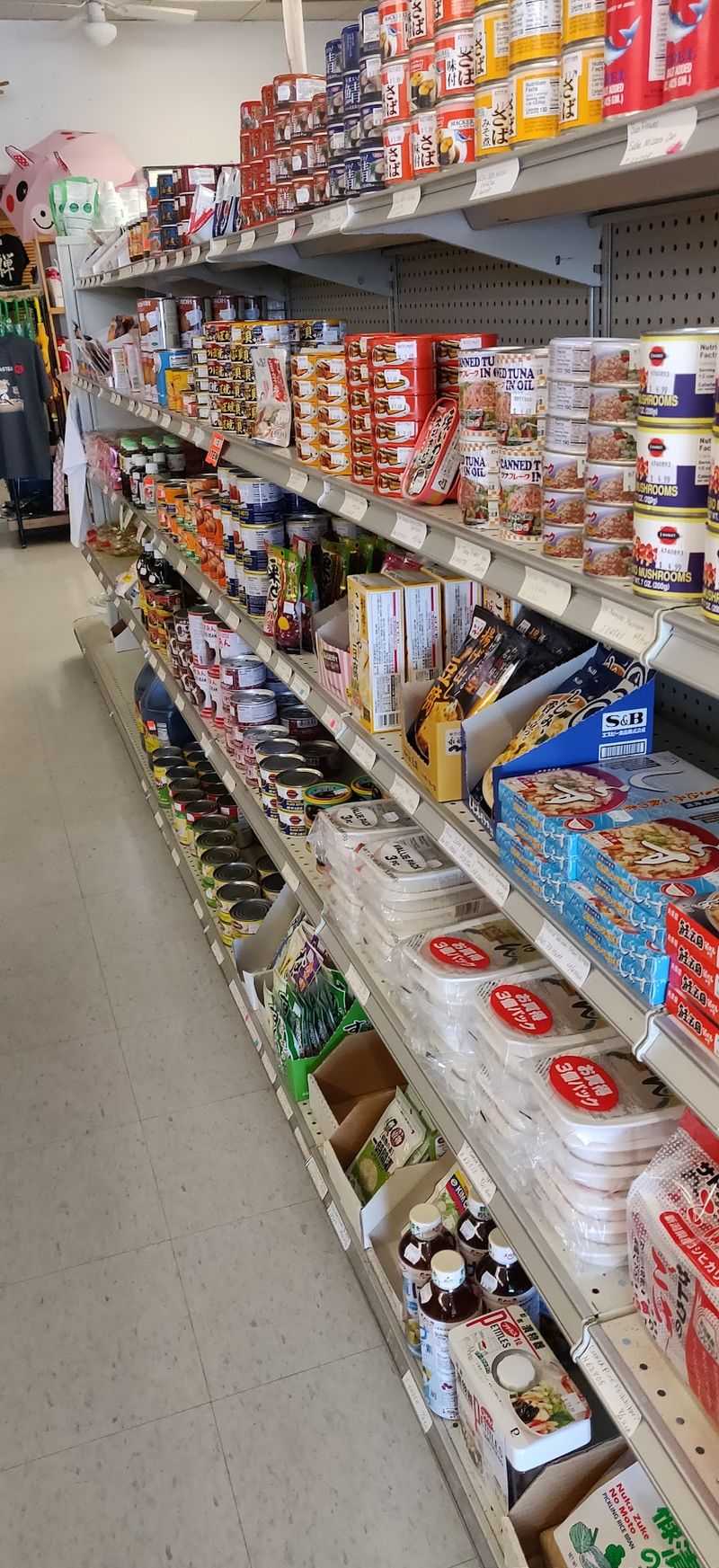 Arizona Has A Japanese Grocery Open Since 1989 Packed With Imported Snacks, Sweets, And More - Decor Hint Plan Around The Schedule Before You Hit The Road
