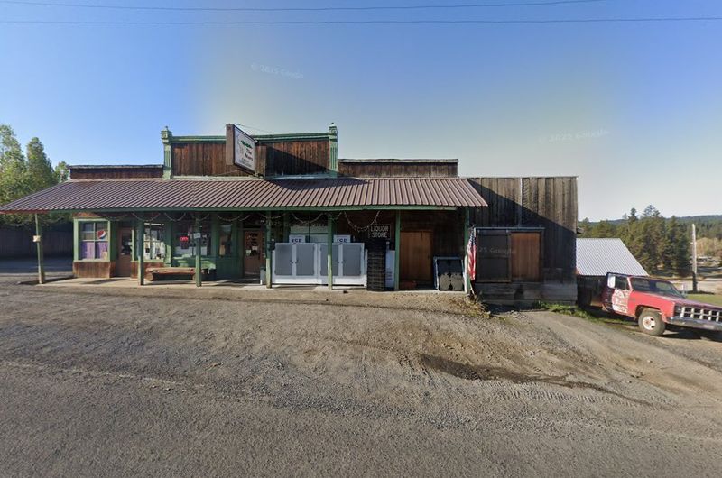 The Oldest Building In Town Still Rings Up Groceries