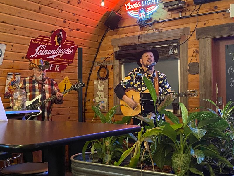 Live Music And Servers Who Know Your Name