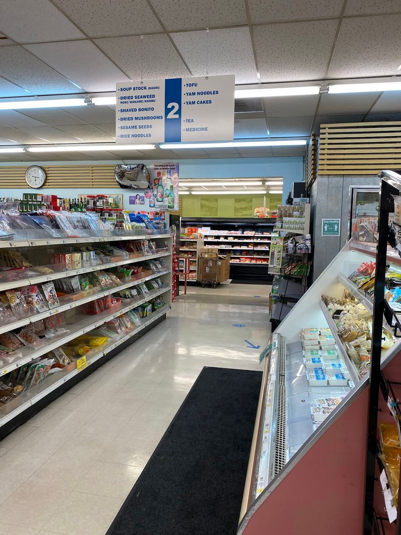 This Ohio Japanese Grocery Has Been Packing Fresh Seafood, Bento Boxes, And Japanese Treats Since 1990 - Decor Hint Welcome To The Neighborhood Folks Call Mini Tokyo
