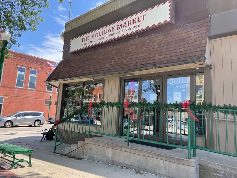 The Holiday Market