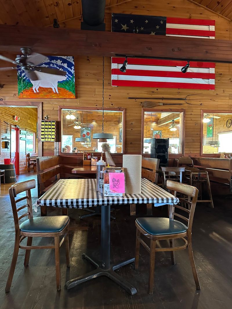 9 Georgia BBQ Joints Serving Steaks Big Enough To Feed A Family - Decor Hint Rib Country BBQ (Blairsville, GA)