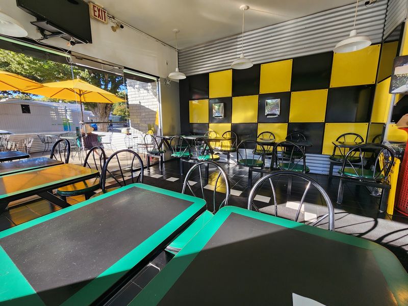 Willie's Burgers