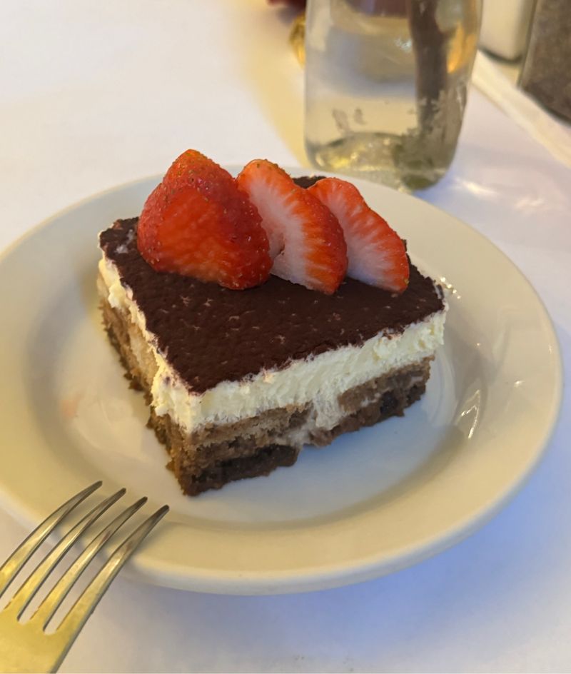 Locals Are Obsessed With The Pasta At This Tiny California Italian Restaurant - Decor Hint Save Room For Tiramisu