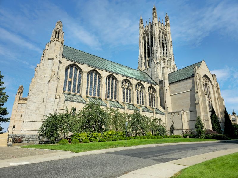 10 Washington Churches So Beautiful They Look Straight Out Of The Old World - Decor Hint The Cathedral Of St. John The Evangelist, Spokane