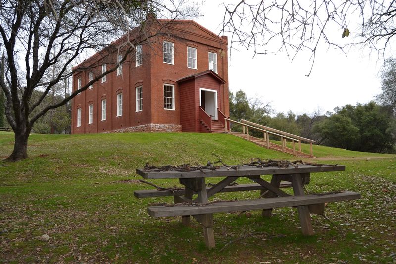 An 1861 Schoolhouse Still Welcomes Students
