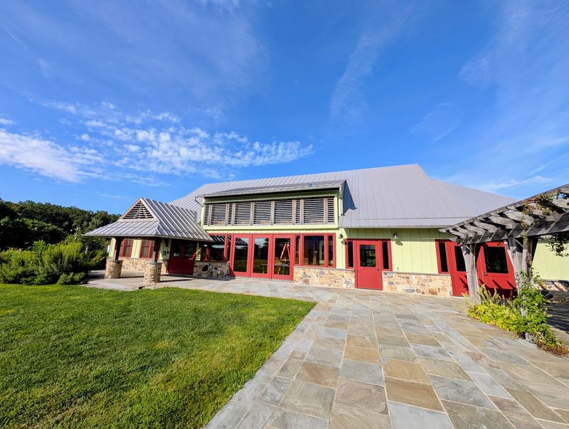 Hours, Parking, And A Few House Rules Worth Knowing
