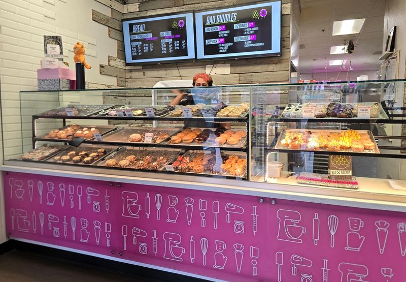 11 Sacramento, California Bakeries That Serve Affordable Breakfast Pastries - Decor Hint BAD Bakers: Malasadas Worth The Drive