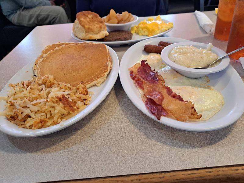 This Old-School North Carolina Diner Serves Biscuits And Gravy Worth Getting Up Early For - Decor Hint Add Eggs, Grits And Smoked Sausage For A Full Country Breakfast