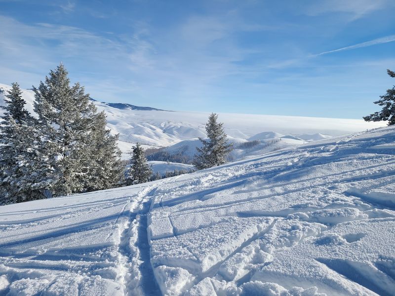 Since 1938 This Idaho Ski Hill Has Run A Single Chairlift That Families Still Ride Today - Decor Hint Powder Days On The Camas Prairie