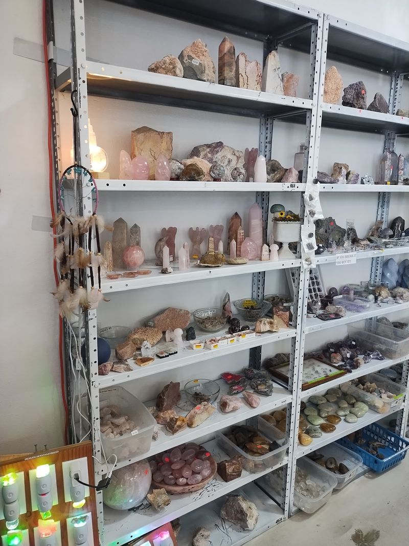 Earth Brite Rock Shop