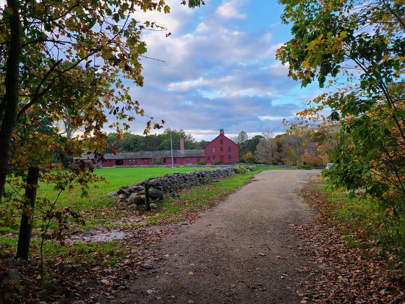 This Historic Connecticut Homestead Has A Dark Past That Feels Even Creepier Around Halloween - Decor Hint Autumn Gives The Grounds An Eerie Beauty
