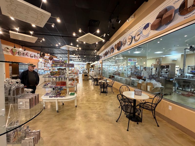 Kilwins Ice Cream - Chocolate - Fudge, Petoskey