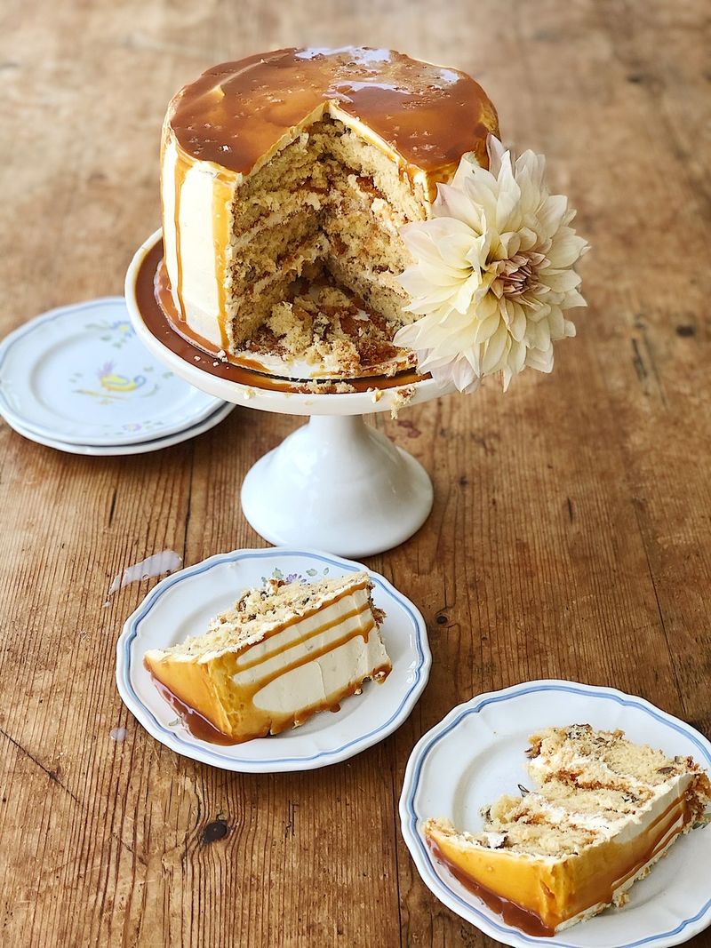 This North Carolina Bakery Just Won The State's Best Cinnamon Roll Title In A Nationwide Yelp List - Decor Hint Vintage Plates And Fresh Flowers Set A Parisian Mood