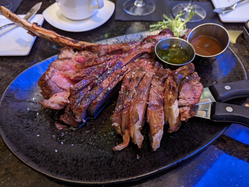 Bonz Restaurant & Lounge, Harrington