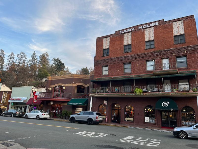 Placerville: Sweet Treats And Shiny Rocks