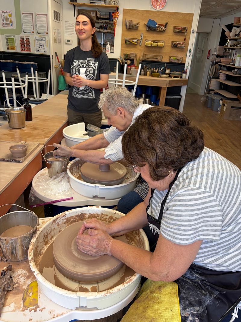 10 Kentucky Studios And Workshops Where You Can Still Learn Old-School Crafts - Decor Hint Elkhorn Pottery